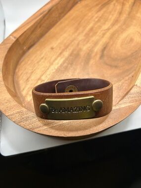 Be AMAZING Brown Leather Bracelet with Brass Plate